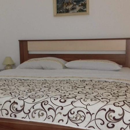 Apartmani Pajalic Кърк Екстериор снимка