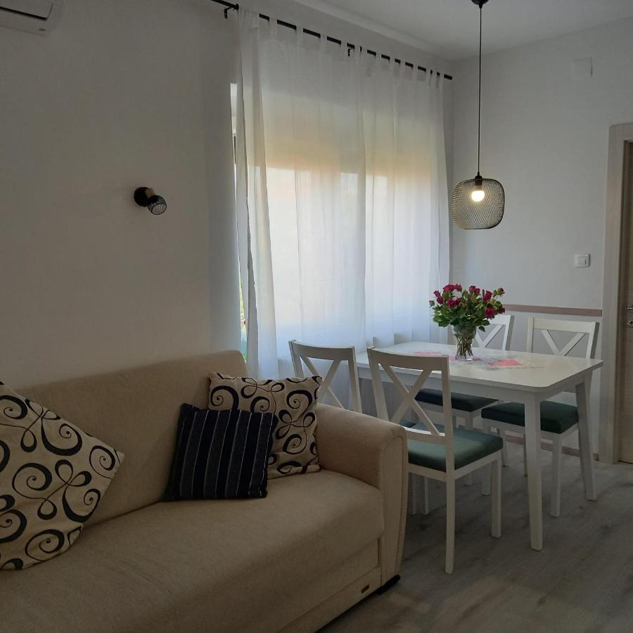 Apartmani Pajalic Кърк Екстериор снимка